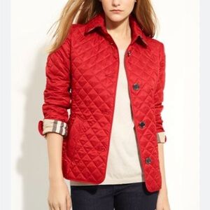 Burberry quilted belted jacket Red